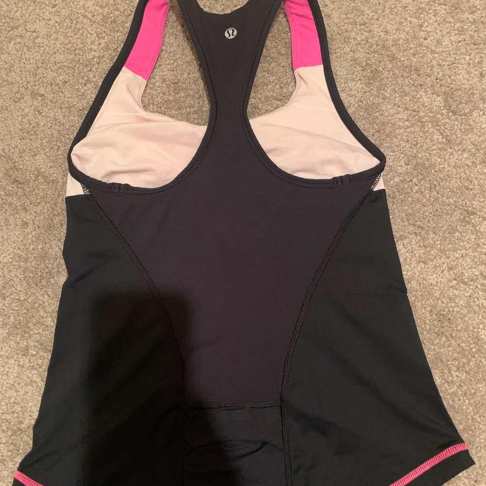 Lululemon Tank (size 6) - Picture 3 of 3